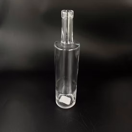 Custom 500ml 700ml 750ml Glass Bottle Clear Empty Glass Bottles Vodka Whisky Brandy Glass Bottle Tequila Gin Liquor Spirits Glass Bottle